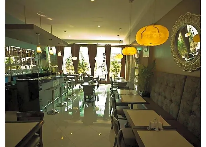 Belvilla Airport Near Makati Formerly Avitel 3*